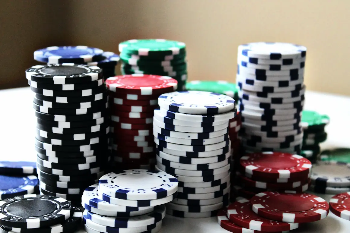 high-roller-games-in-poker-rooms