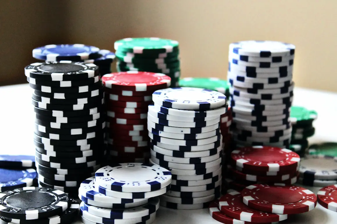 High roller games in poker rooms