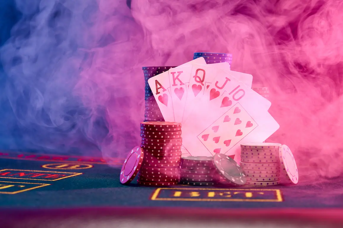 u-vsomu-vinnii-poker